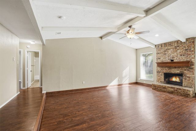 3906 Cedarwood Court, Arlington, TX 76017