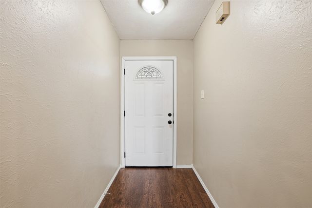 3906 Cedarwood Court, Arlington, TX 76017