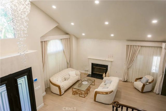 3060 Sioux Court, Simi Valley, CA 93063