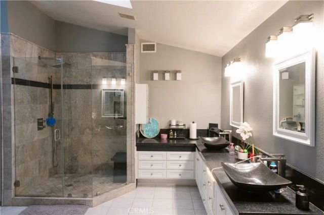 3060 Sioux Court, Simi Valley, CA 93063
