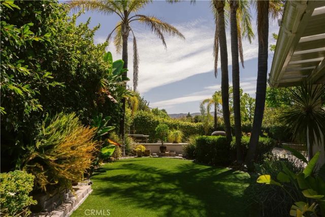 3060 Sioux Court, Simi Valley, CA 93063