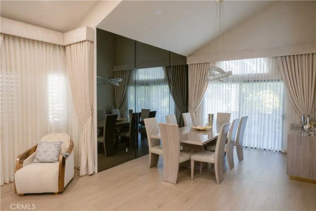 3060 Sioux Court, Simi Valley, CA 93063