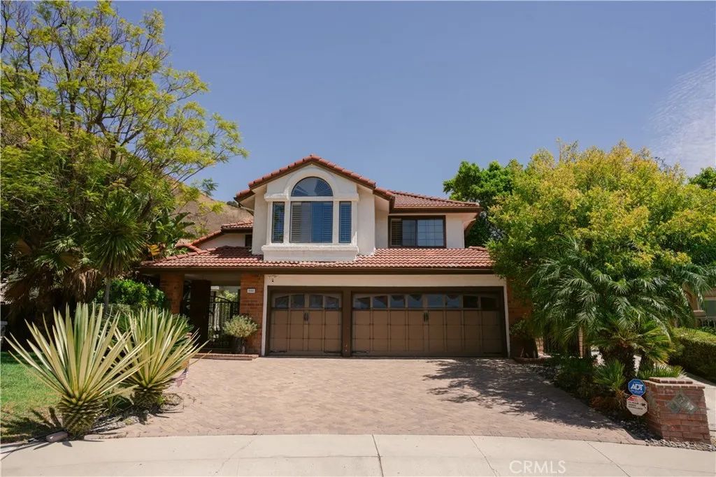 3060 Sioux Court, Simi Valley, CA 93063