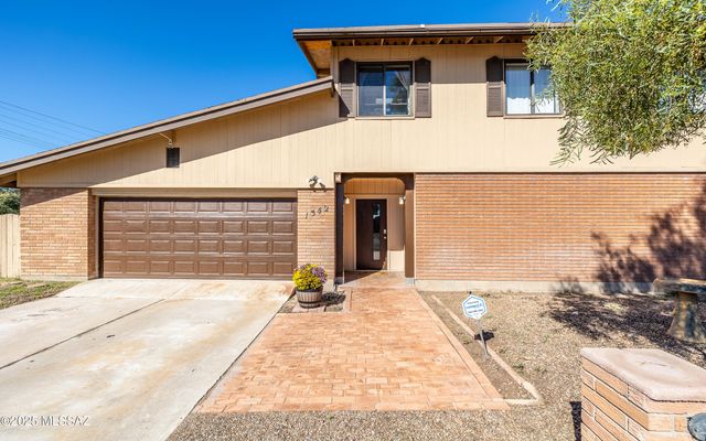 1342 W Schafer Drive, Tucson, AZ 85705