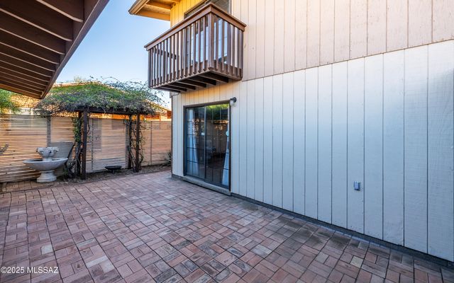 1342 W Schafer Drive, Tucson, AZ 85705