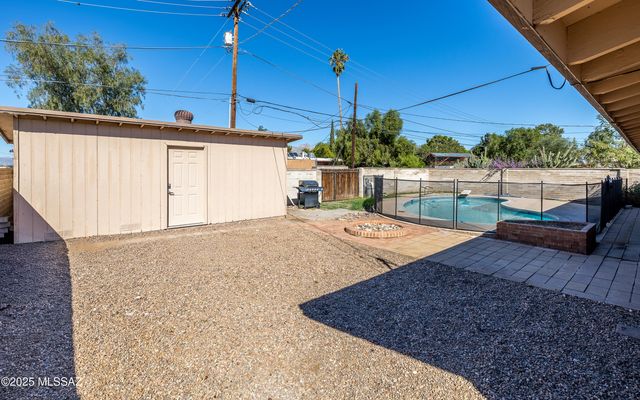 1342 W Schafer Drive, Tucson, AZ 85705