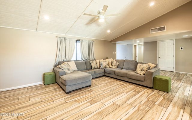 1342 W Schafer Drive, Tucson, AZ 85705