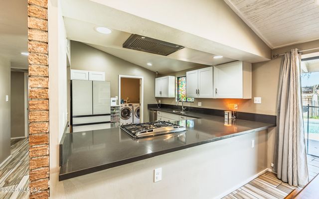 1342 W Schafer Drive, Tucson, AZ 85705