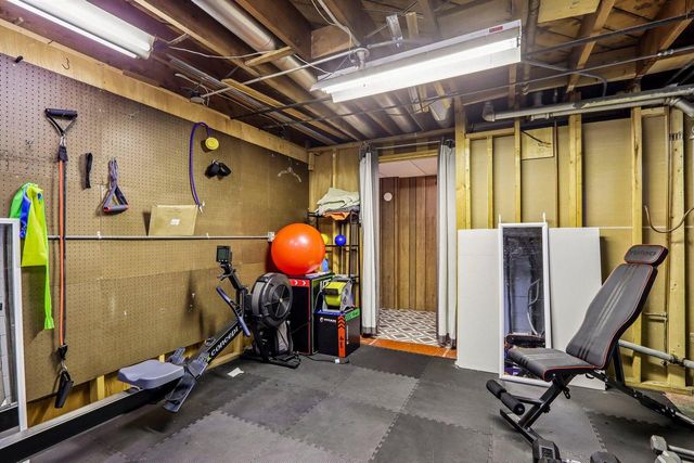 3311 N 82nd STREET, Milwaukee, WI 53222