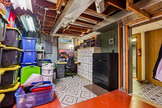 3311 N 82nd STREET, Milwaukee, WI 53222