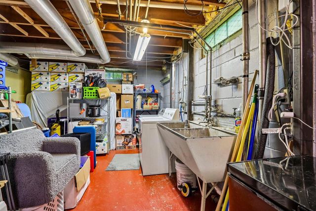 3311 N 82nd STREET, Milwaukee, WI 53222