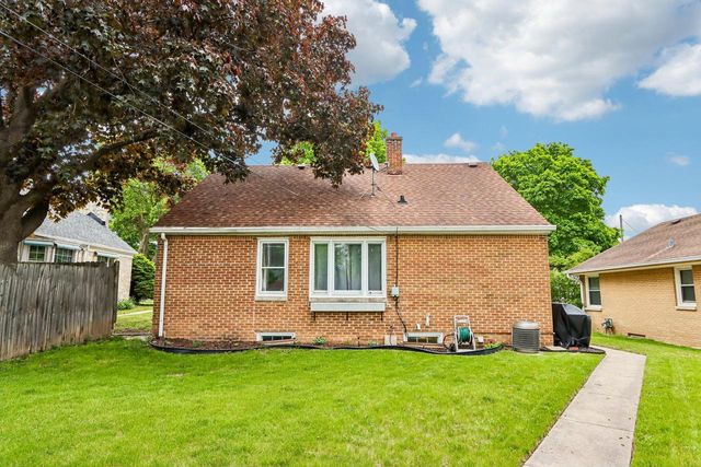 3311 N 82nd STREET, Milwaukee, WI 53222