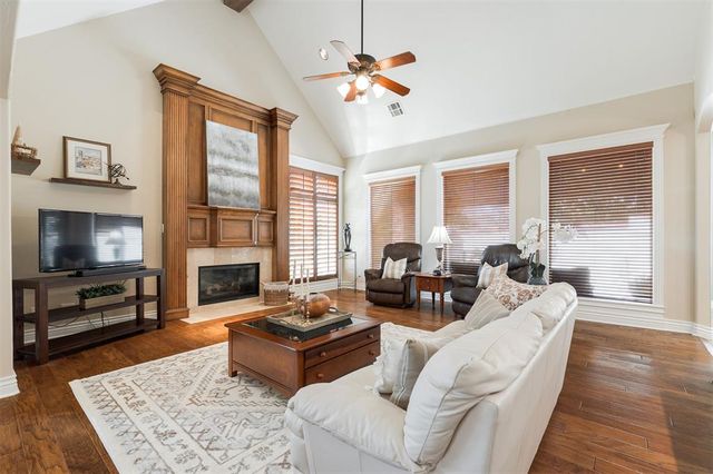 1021 Villas Creek Drive, Edmond, OK 73003