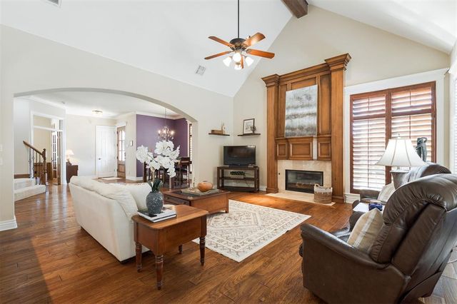 1021 Villas Creek Drive, Edmond, OK 73003