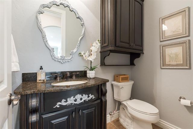 1021 Villas Creek Drive, Edmond, OK 73003