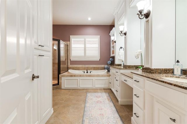 1021 Villas Creek Drive, Edmond, OK 73003