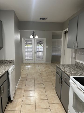 12102 Stoney Falls St, San Antonio, TX 78247