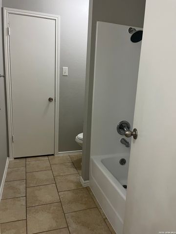 12102 Stoney Falls St, San Antonio, TX 78247