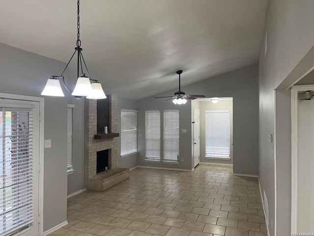 12102 Stoney Falls St, San Antonio, TX 78247