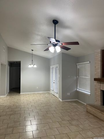 12102 Stoney Falls St, San Antonio, TX 78247