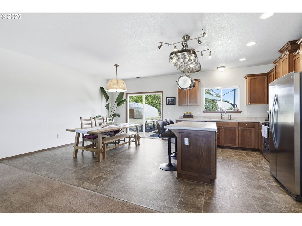 Image 15 of property listing at 16250 Nw Moores Valley Rd, Yamhill, OR 97148