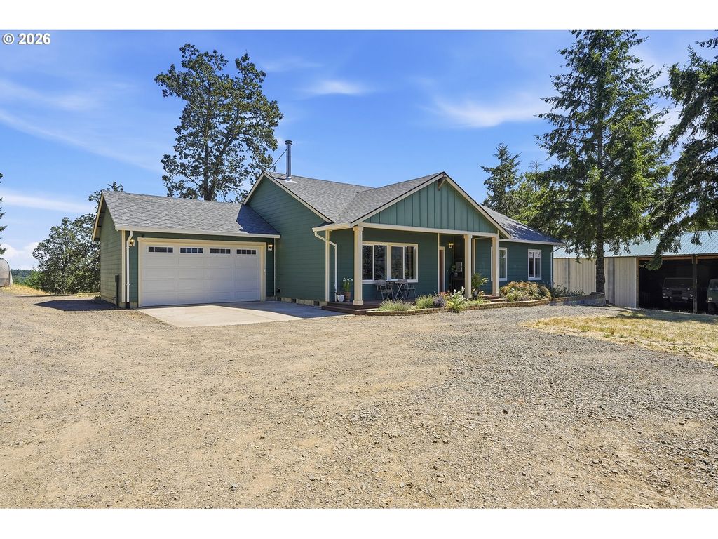 Image 4 of property listing at 16250 Nw Moores Valley Rd, Yamhill, OR 97148