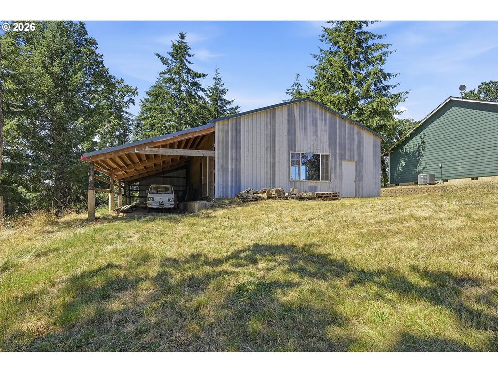 Image 44 of property listing at 16250 Nw Moores Valley Rd, Yamhill, OR 97148