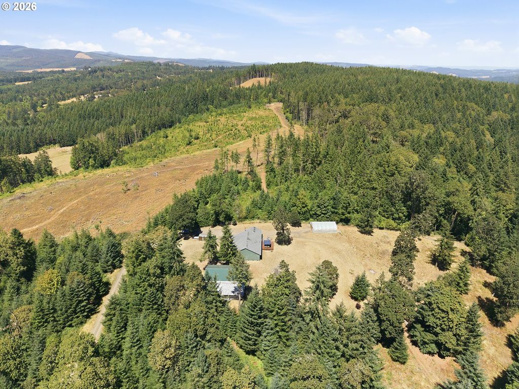 Image 46 of property listing at 16250 Nw Moores Valley Rd, Yamhill, OR 97148