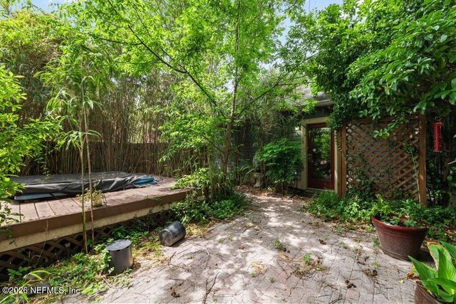 1820 N MARKET Street, Jacksonville, FL 32206