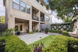 2221 Driscoll Street, Houston, TX 77019