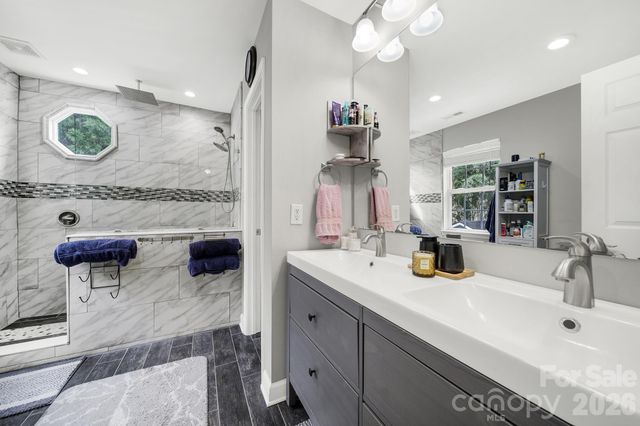 14018 Hatton Cross Drive, Charlotte, NC 28278