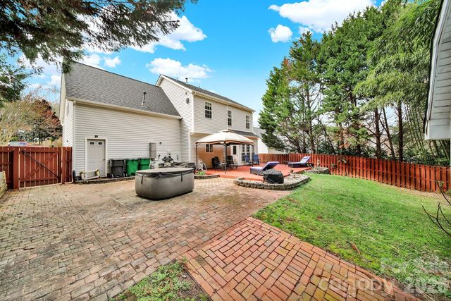 14018 Hatton Cross Drive, Charlotte, NC 28278