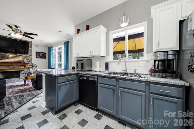 14018 Hatton Cross Drive, Charlotte, NC 28278