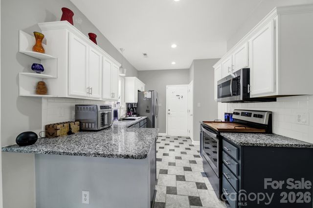 14018 Hatton Cross Drive, Charlotte, NC 28278