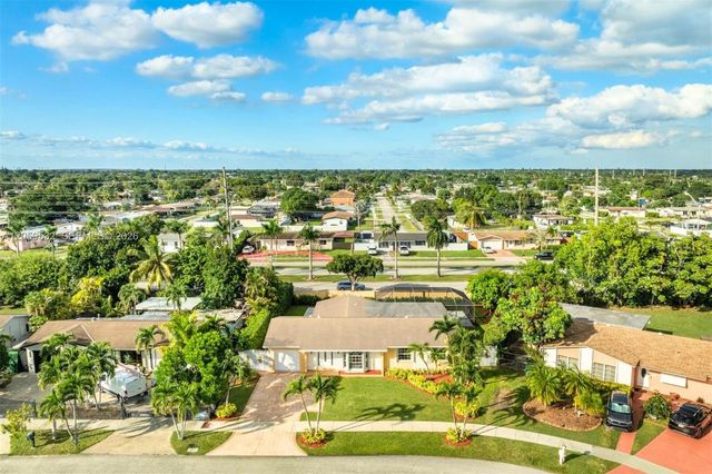 10835 SW 152nd Ter, Miami, FL 33157