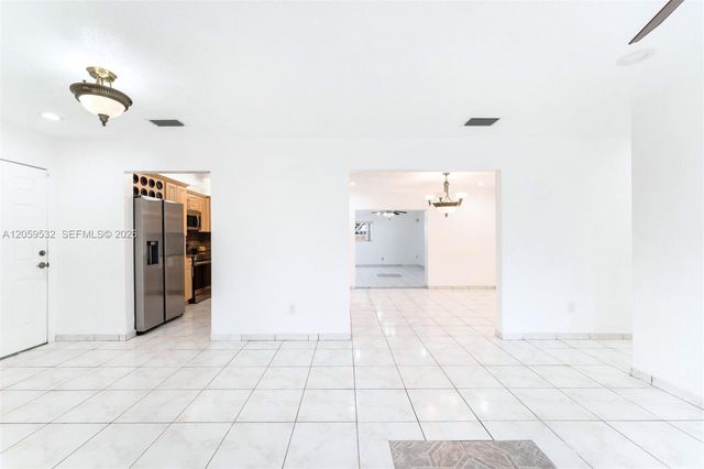 10835 SW 152nd Ter, Miami, FL 33157