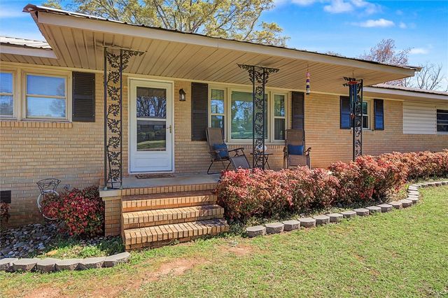 305 Clearview Drive, Anderson, SC 29625