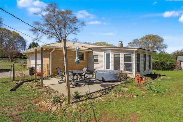 305 Clearview Drive, Anderson, SC 29625