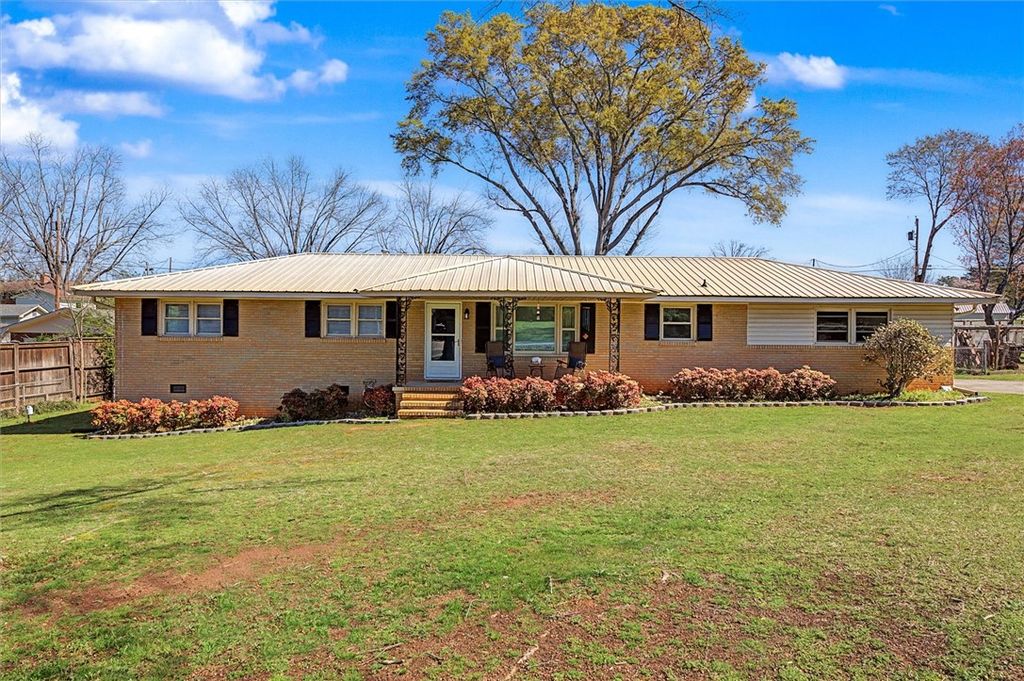 305 Clearview Drive, Anderson, SC 29625