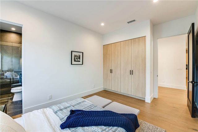 5323 Allott Avenue, Sherman Oaks, CA 91401