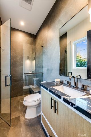 5323 Allott Avenue, Sherman Oaks, CA 91401