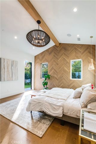 5323 Allott Avenue, Sherman Oaks, CA 91401