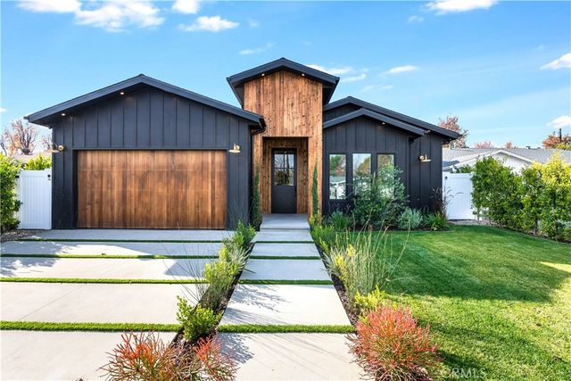 5323 Allott Avenue, Sherman Oaks, CA 91401
