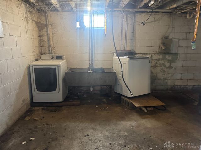 2612 N Gettysburg Avenue, Dayton, OH 45406