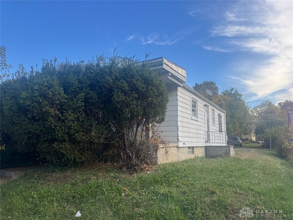 2612 N Gettysburg Avenue, Dayton, OH 45406