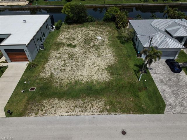3315 SW 11th CT, Cape Coral, FL 33914