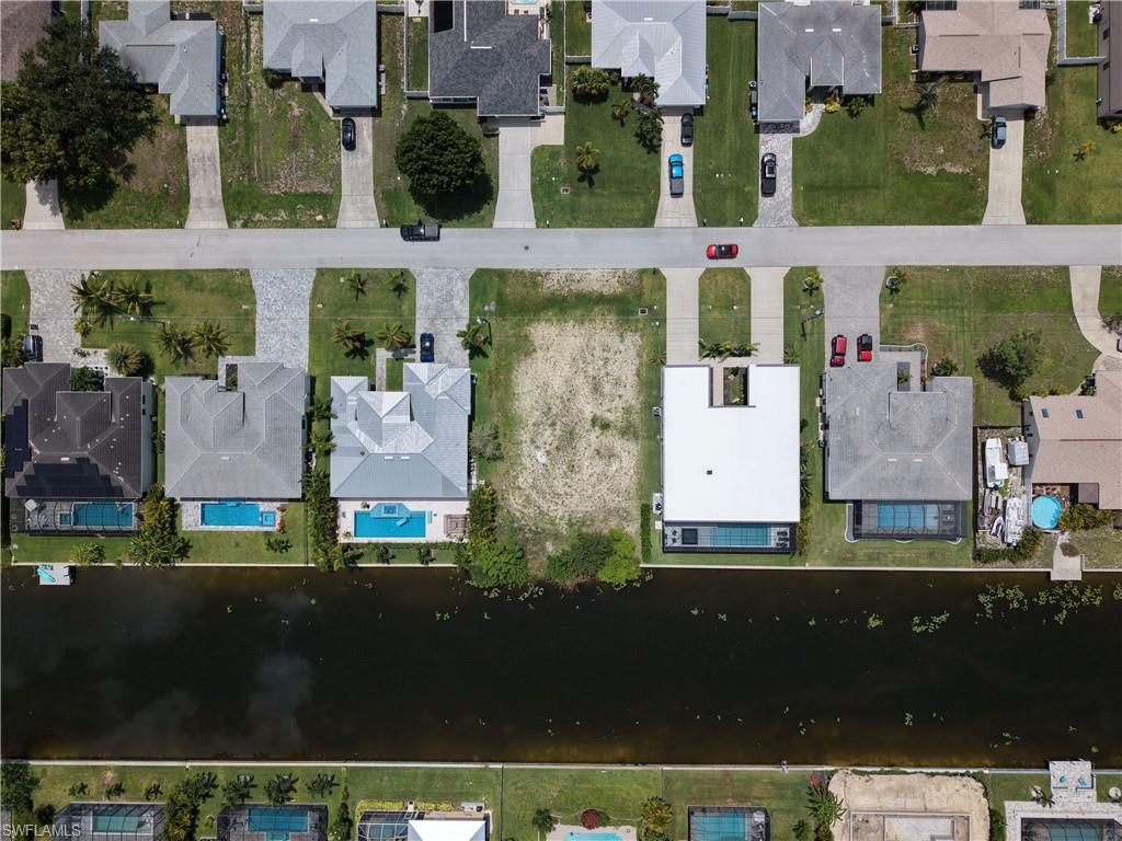 3315 SW 11th CT, Cape Coral, FL 33914