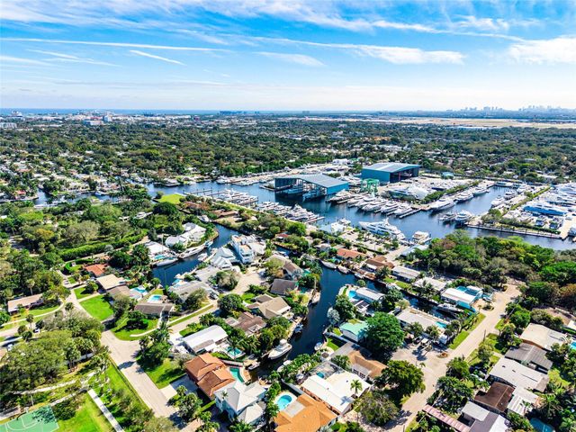 1300 SW 19th Avenue, Fort Lauderdale, FL 33312