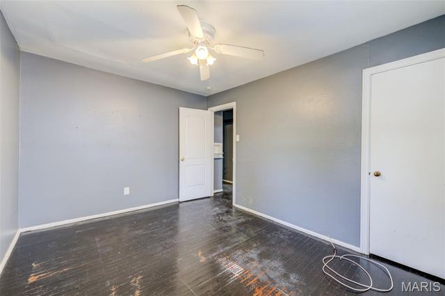 149 Flora Drive, St Louis, MO 63135