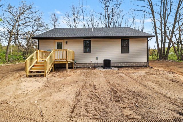 589 S Green Street, White Cloud, MI 49349